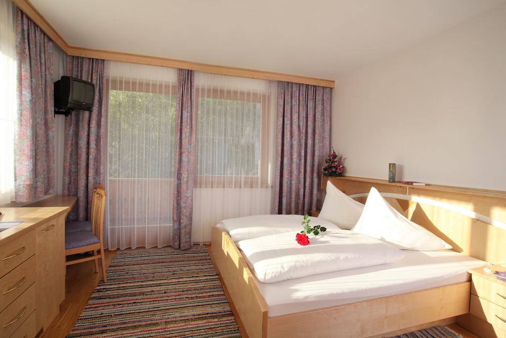Liesing Hotel Garni Haus Anita חדר תמונה